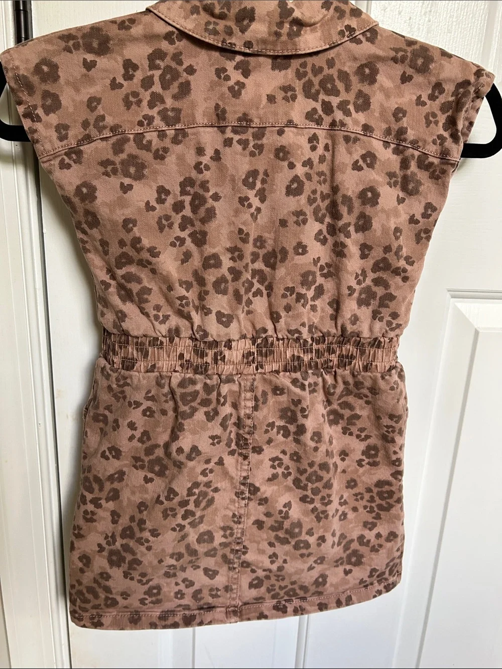 OshKosh Bgosh sleeveless button